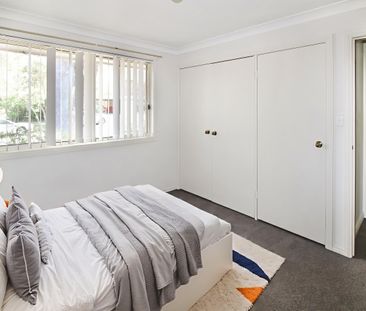 Great sized family home in prime location - Photo 1