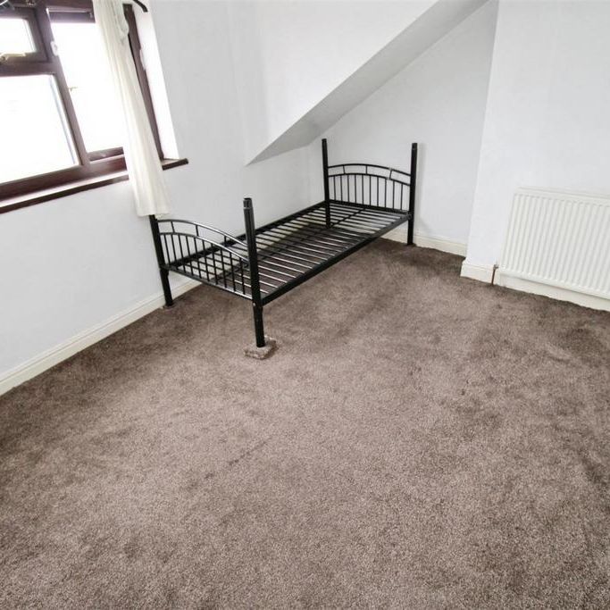 4 bedroom terraced house to rent - Photo 1