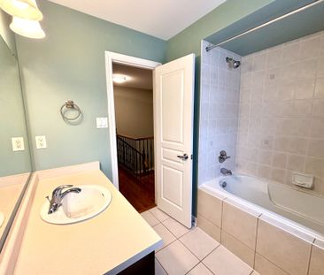For Lease - 15 Braehead Drive, Richmond Hill, Ontario - Photo 6