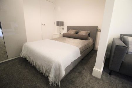 Studio to rent - Photo 3