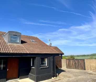 3 bedroom end of terrace house to rent - Photo 5