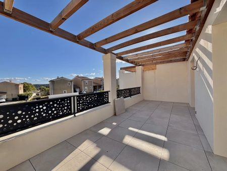 Location Maison 4 pièces 100 m2 à Nébian - Photo 4