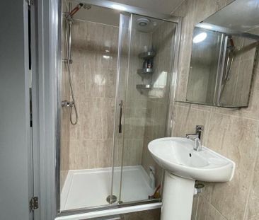 Studio to rent - Photo 6