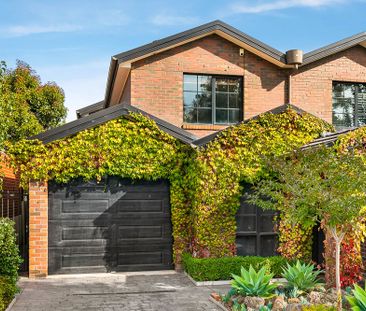 Stylish and Spacious Home with Solar and Brand New Flooring in Hear... - Photo 1