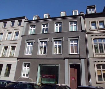 Große Maisonettewohnung mit Dachterrasse und Blick über den Dächern... - Photo 3