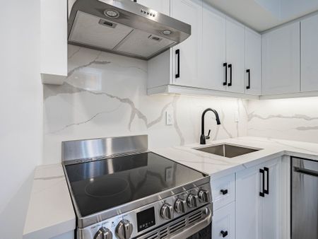 For Lease - 6 Greyton Crescent Unit# Lower, Toronto, Ontario - Photo 4