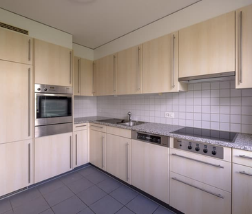 "Grosszügige 5.5 Zimmerwohnung in Bellikon" - Photo 4