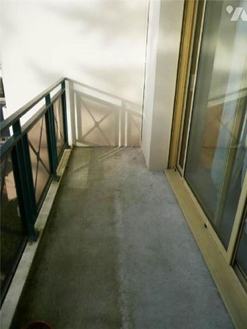 Pour visister, appeler le 02.23.55.91.17 VITRE. Un appartement T2 situé au 2ème étage gauche N... - Photo 3