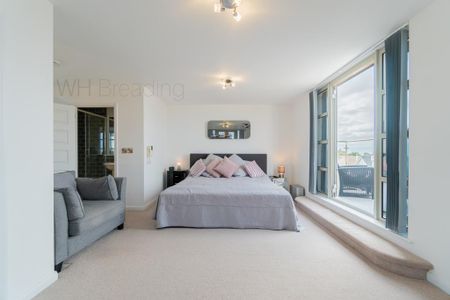 3 bedroom penthouse to rent - Photo 4