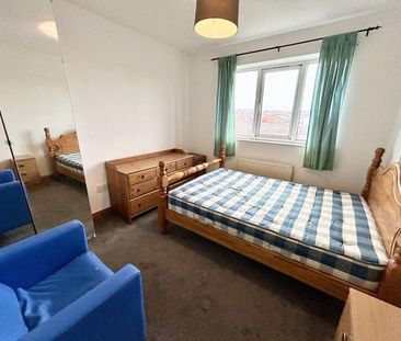 3 bedroom maisonette to rent - Photo 5