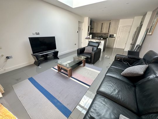 Hampden Road, Berkshire, SL3 - Photo 1