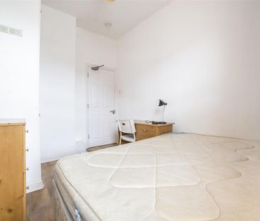 4 bedroom maisonette to rent - Photo 2