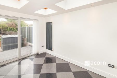 7 bedroom semi-detached house to rent - Photo 3