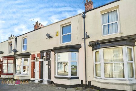 3 Bedroom Terraced - Photo 4