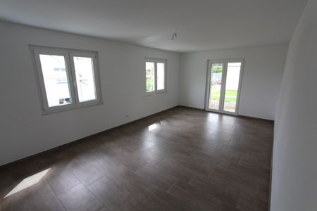 Per sofort zu vermieten 4.5 Zi.-Wohnung mit Balkon an sehr ruhiger Lage in Reinach - Photo 3