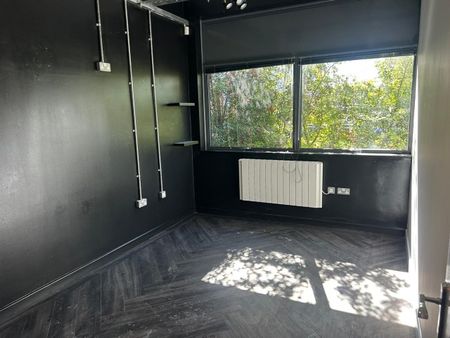 2 Bed Flat, Conway Street, BN3 - Photo 3