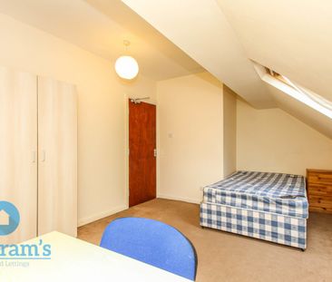 6 bed Semi-Detached House for Rent - Photo 6