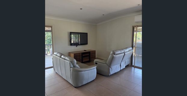 Fully Furnished 4 Bedroom Home in Gooburrum - Photo 1