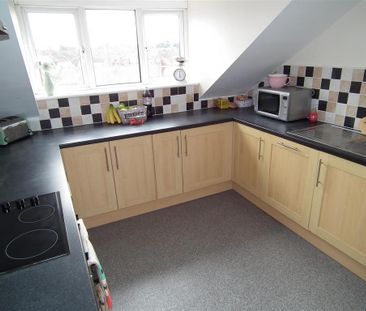 2 bedroom duplex to rent - Photo 4