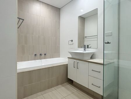 5/39 - 41 Lagoon Street, Narrabeen NSW 2101 - Apartment For Rent | Domain - Photo 4