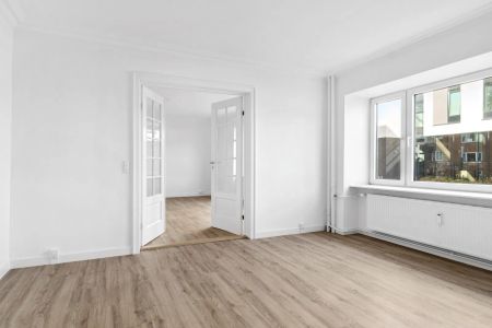 Lys og indbydende 3-værelses lejlighed med altan i Aalborg - Photo 5