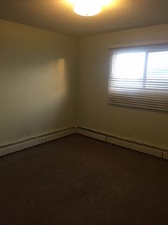 Boser 4plex *FREE LAUNDRY & HEAT/WATER INCLUDED!!* - Photo 2