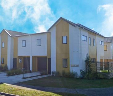 Modern Cozy Studio - Furnished! - Photo 5