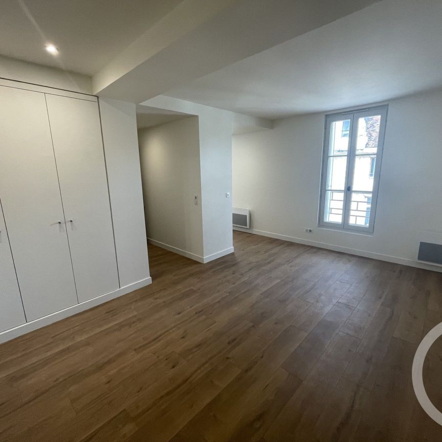 Location Appartement 2 pièces 48m² TROYES 10000 - Photo 1