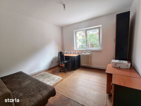 Apartament cu 3 camere decomandate la 10 min de UMFST - Fotografie 5