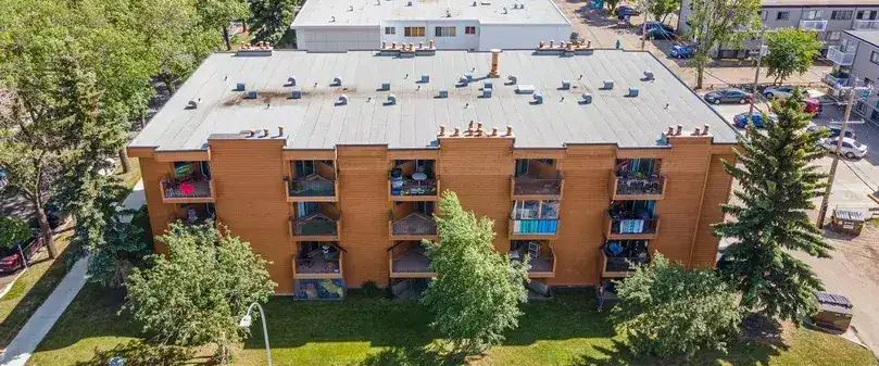 Royal Lady Manor | 10746 102 Street, Edmonton - Photo 1