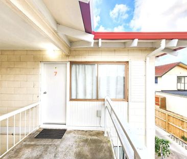 2 Bedroom + 1 Carport parking space, Sandringham - Photo 6