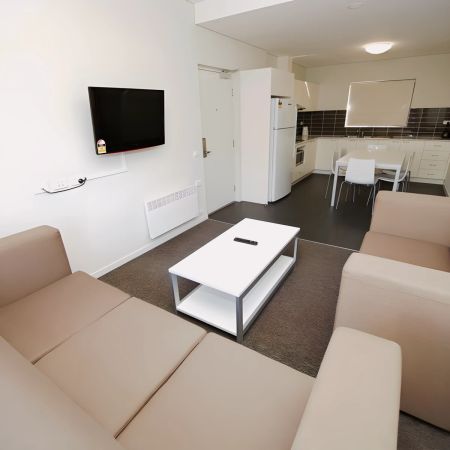 Two Bedrooms Lakeside - Photo 4