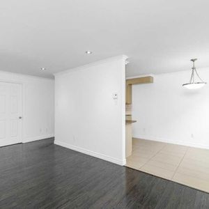 4 1/2 situé a Charlesbourg - Photo 2