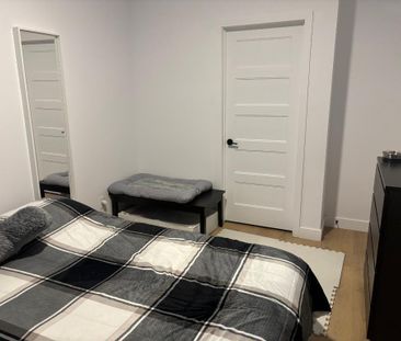 Appartement 4 1/2 Secteur paisible à 5 mins des services St-Hyacint... - Photo 2