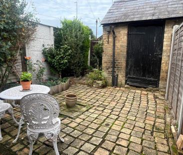 2 bedroom terraced house to rent - Photo 5