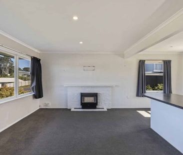 Three bedroom home in Blagdon - Photo 4