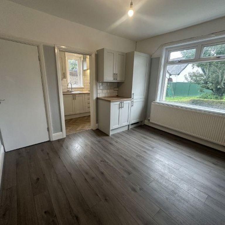 3 bedroom semi-detached house to rent - Photo 1