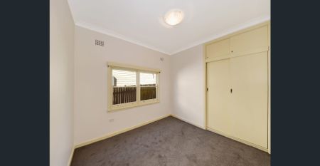 Family Home in a Convenient Location - Photo 4