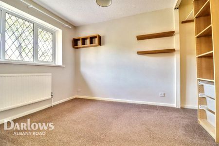 3 bedroom end of terrace house to rent - Photo 4