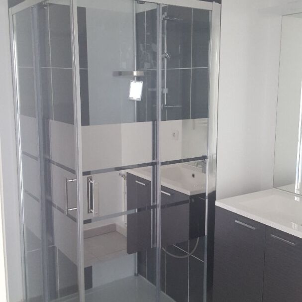 Location Appartement 3 pièces 61m² - Photo 1