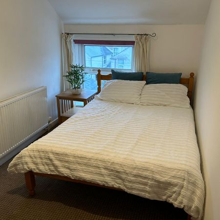 £550 PCM, All Bills and Wi-Fi Included, Furnished Second Floor Double Room in a Shared House, Fitzhamon Embankment, Riverside, Cardiff, CF11 6AN - Photo 3