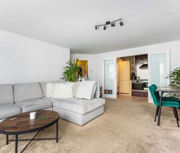 Smugglers Way, SW18, London - Photo 1