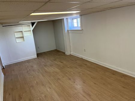 For Lease - 322 Cosburn Avenue, Toronto, Ontario - Photo 5