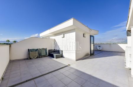 Modern furnished townhouse in a quiet area near the beach of L'Albir, Alfas del Pi, Alicante - Photo 2