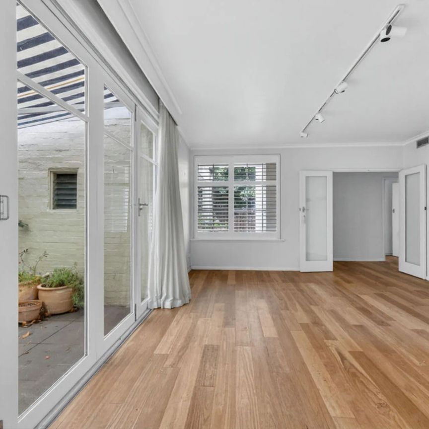 Modern Two‑Bedroom Living in Prime Malvern East - Photo 1