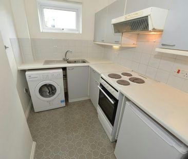 Studio flat to rent on - Photo 5