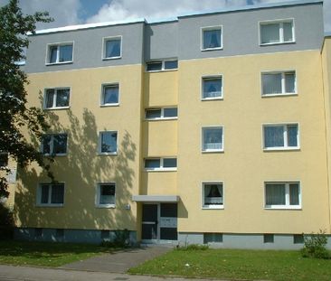 *** Attraktive 3-Zi.-Whg. mit Balkon! Erstbezug nach Sanierung! *** - Photo 5