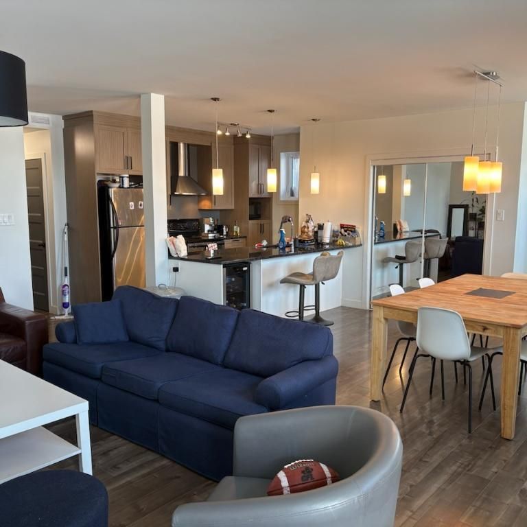 4 1/2 spacieux - Photo 1