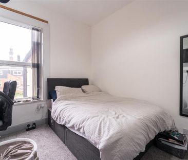 4 bedroom house to rent - Photo 3