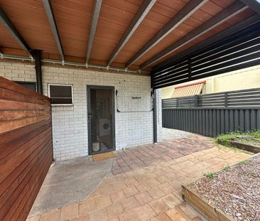 GRANNY FLAT - WATERFRONT ESTATE (includes Power, Water, Garden Care) - Photo 6